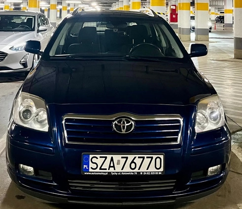 Toyota Avensis cena 13500 przebieg: 260000, rok produkcji 2005 z Katowice małe 211